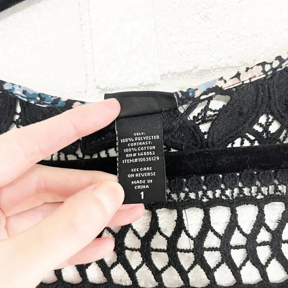 Torrid Black Pink & Blue Abstract Floral Chiffon Tank Top Women's Plus Size 1X - Picture 7 of 8